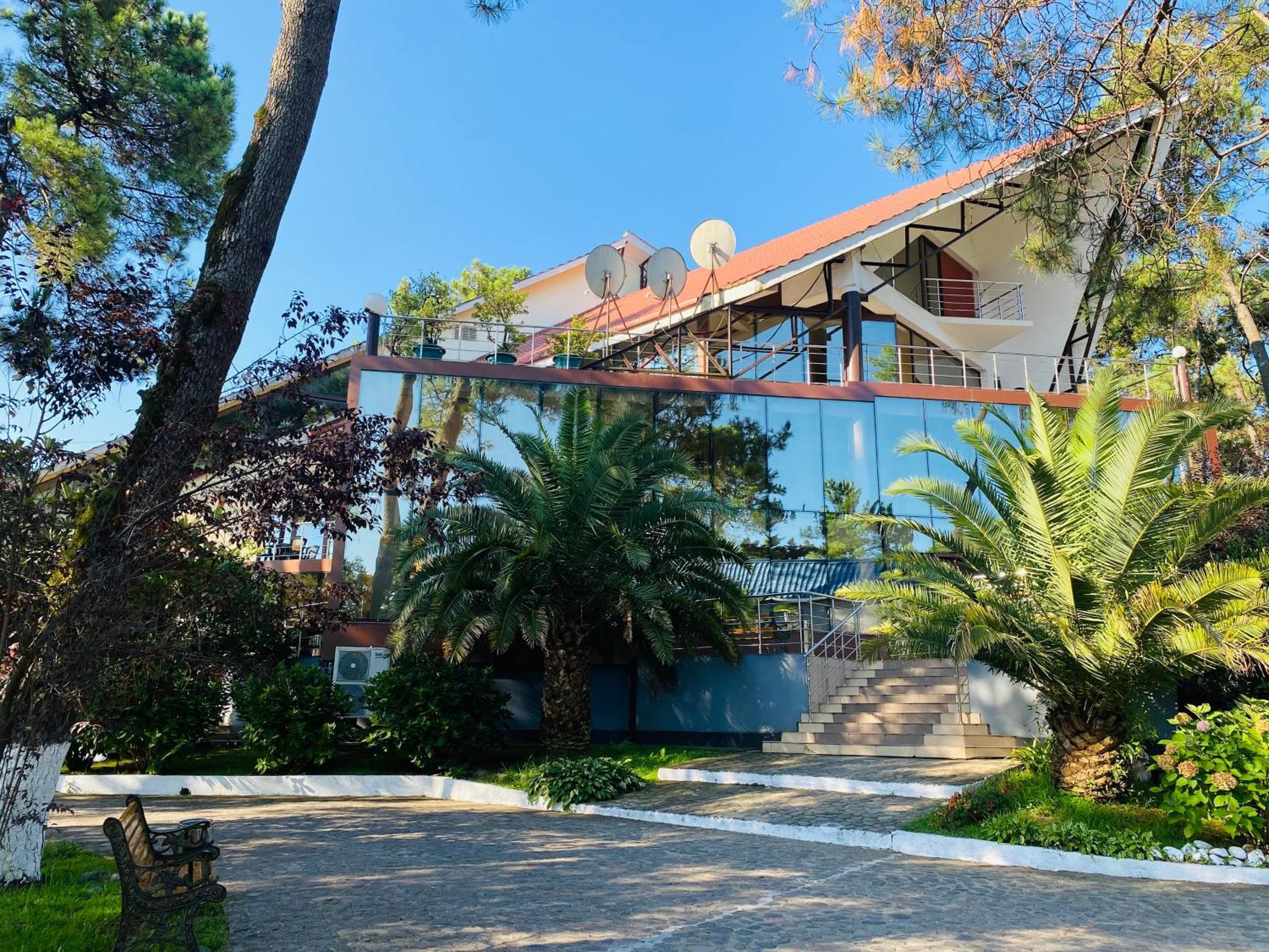 Villa Reta Hotel & Spa Grigoleti Exterior foto